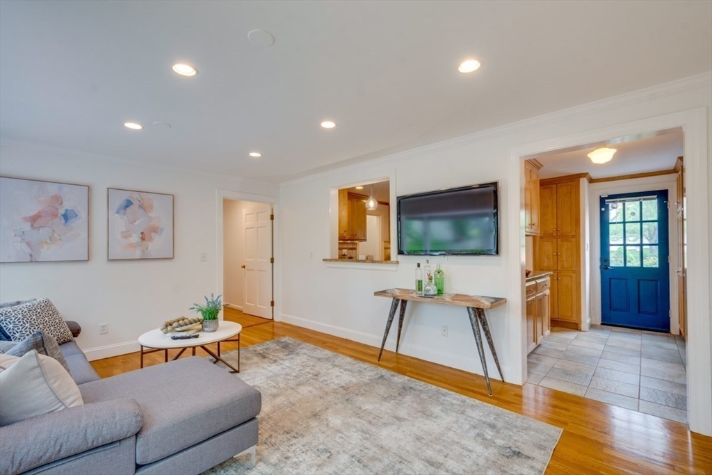 29 Parker Road Needham, MA 02494 - Photo 14 of 42