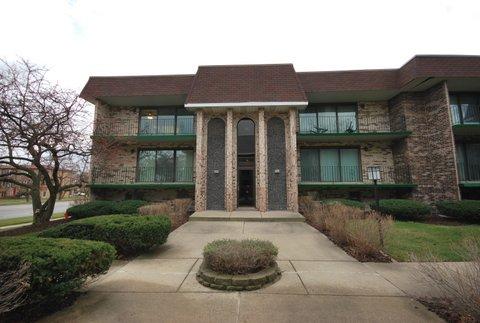 9136 South Pulaski Road, Unit 2E Oak Lawn, IL 60453 - Photo 1 of 16