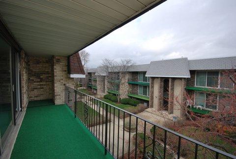 9136 South Pulaski Road, Unit 2E Oak Lawn, IL 60453 - Photo 14 of 16