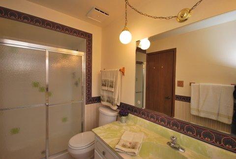 9136 South Pulaski Road, Unit 2E Oak Lawn, IL 60453 - Photo 9 of 16