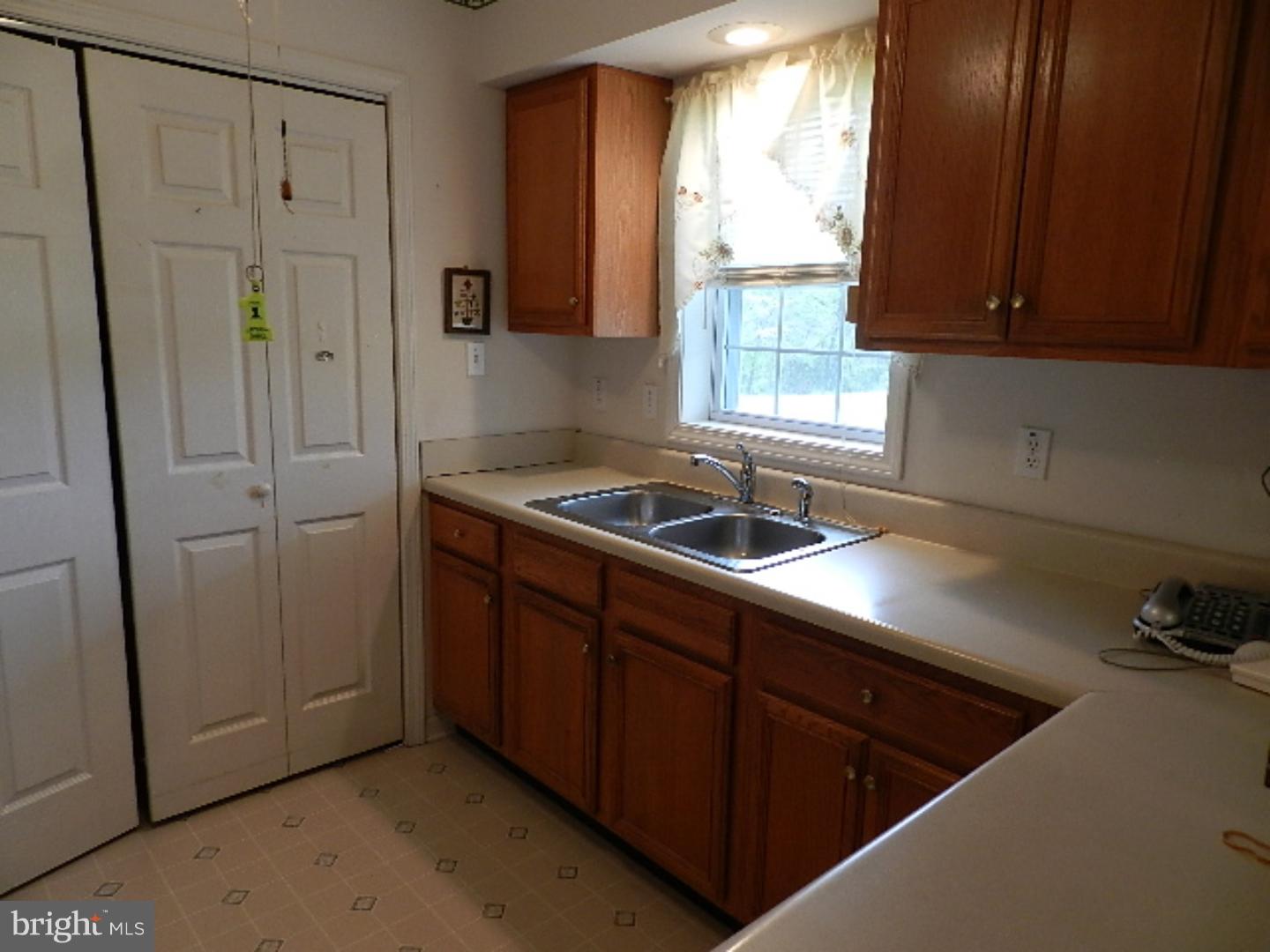 1527 South Bailey Road Coatesville, PA 19320 - Photo 2 of 11 Kitchen