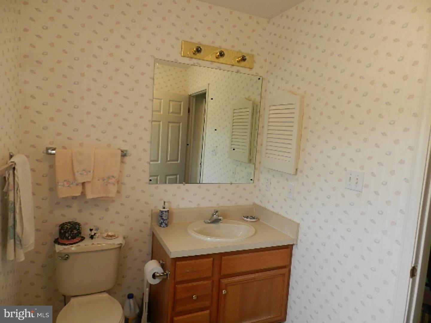 1527 South Bailey Road Coatesville, PA 19320 - Photo 5 of 11 Bathroom