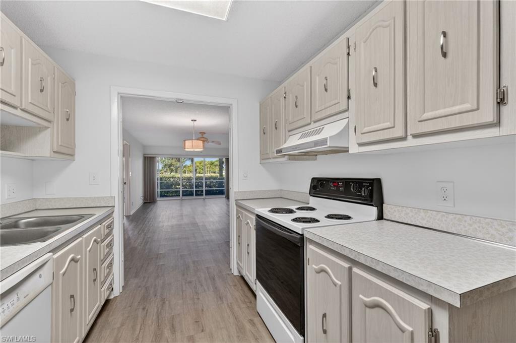 200 Pebble Beach Boulevard, Unit D103 Naples, FL 34113 - Photo 13 of 46