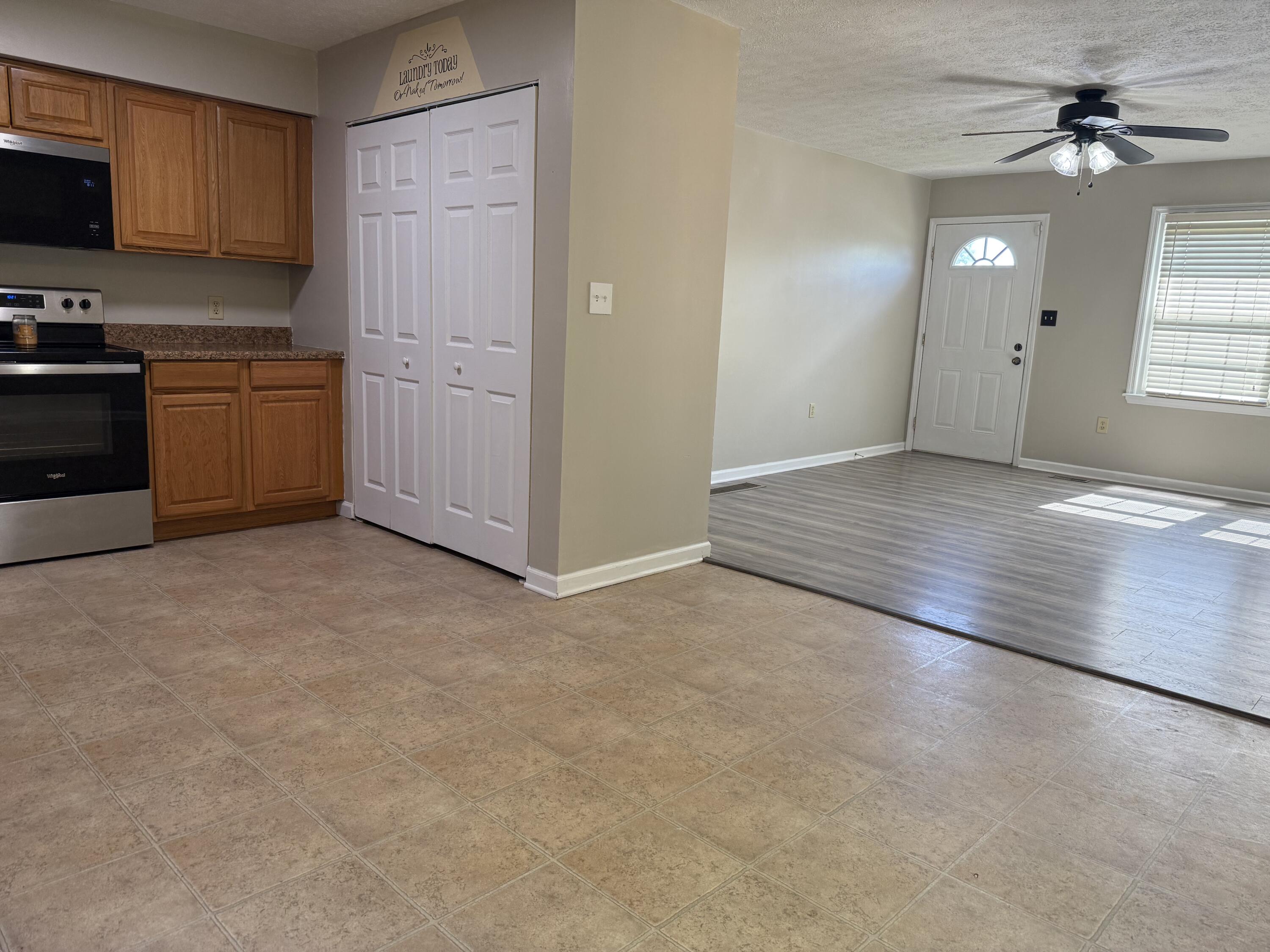 502 Corley Lane Winchester, KY 40391 - Photo 5 of 24 IMG_0736 2