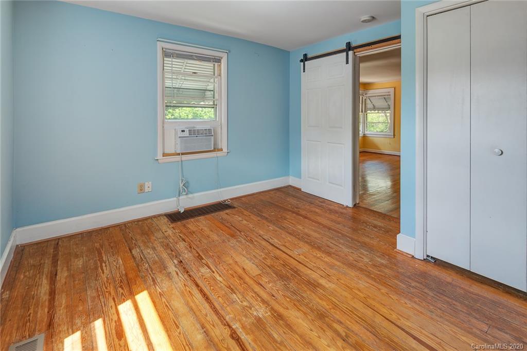 7 West Raleigh Road Asheville, NC 28803 - Photo 12 of 37 Gallery Image 12