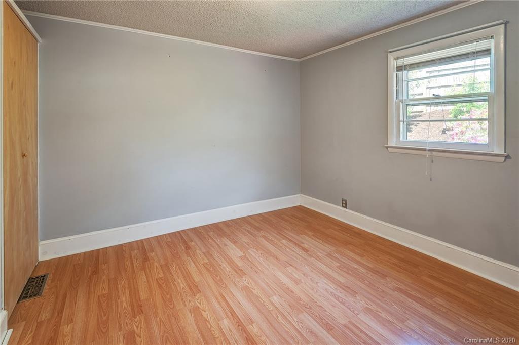 7 West Raleigh Road Asheville, NC 28803 - Photo 15 of 37 Gallery Image 15