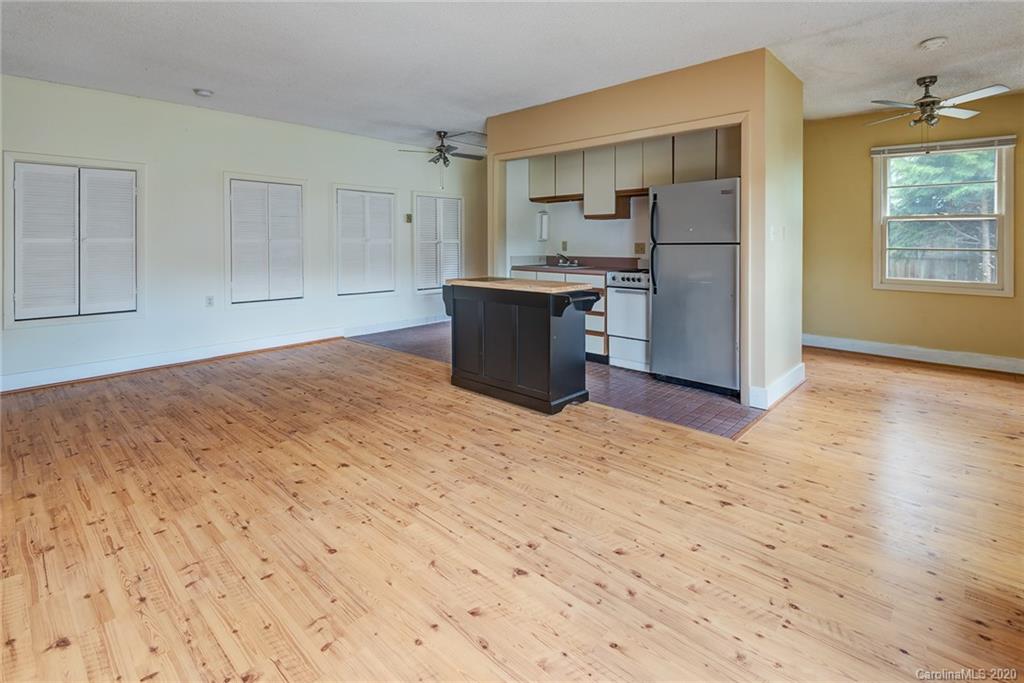 7 West Raleigh Road Asheville, NC 28803 - Photo 26 of 37 Gallery Image 26