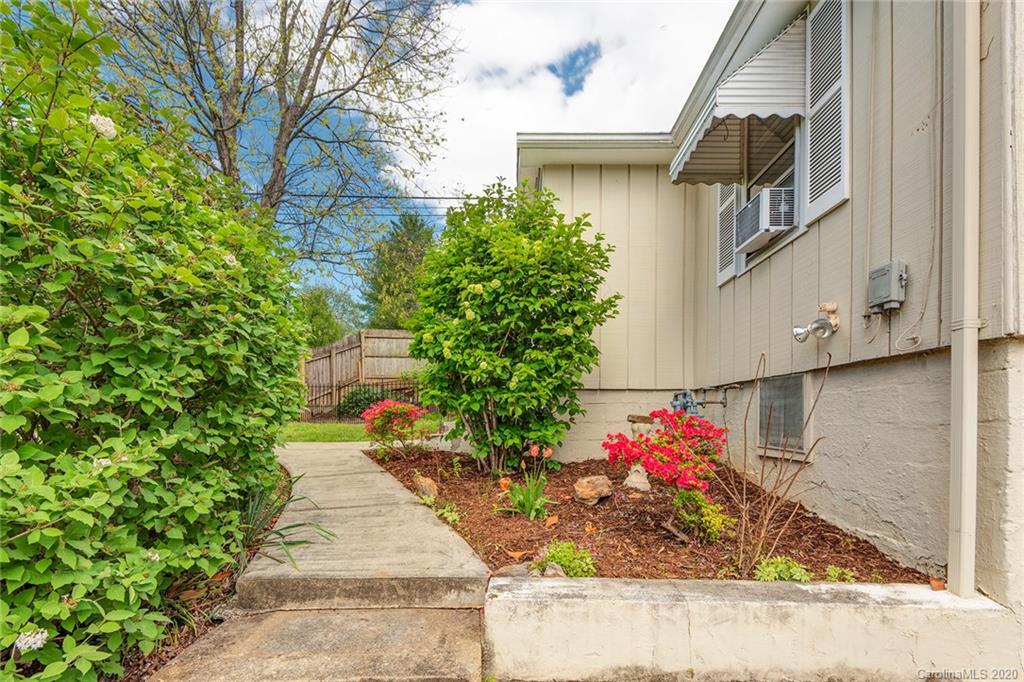 7 West Raleigh Road Asheville, NC 28803 - Photo 35 of 37 Gallery Image 35