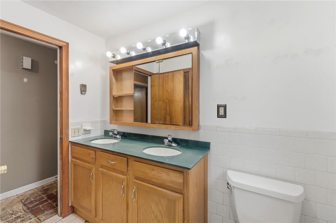 2654 Harkney Hill Road Coventry, RI 02816 - Photo 41 of 50