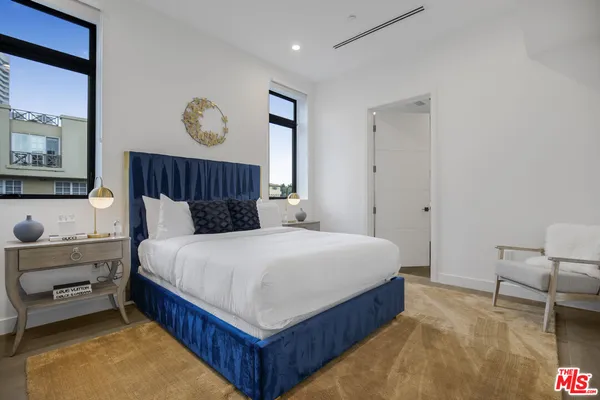 $17,950 | 10563 Ashton Avenue, Unit 3, Los Angeles, CA 90024