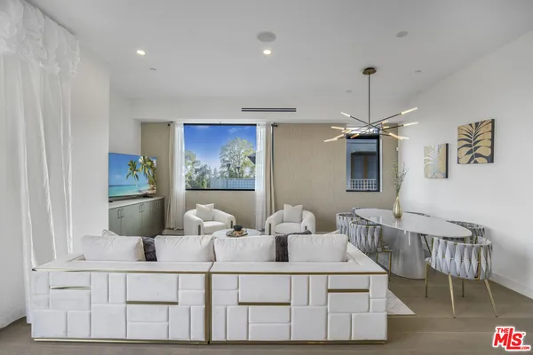 $17,950 | 10563 Ashton Avenue, Unit 3, Los Angeles, CA 90024