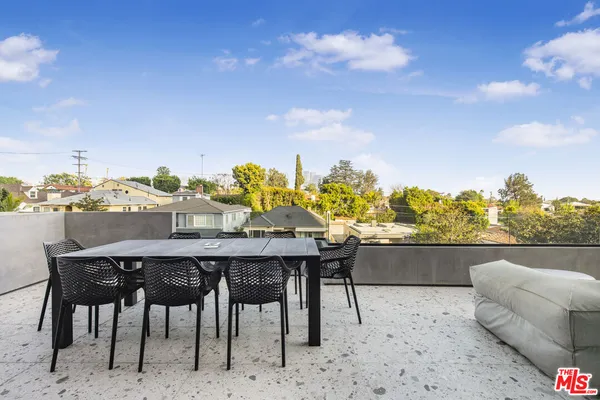 $17,950 | 10563 Ashton Avenue, Unit 3, Los Angeles, CA 90024