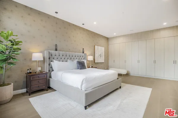 $17,950 | 10563 Ashton Avenue, Unit 3, Los Angeles, CA 90024