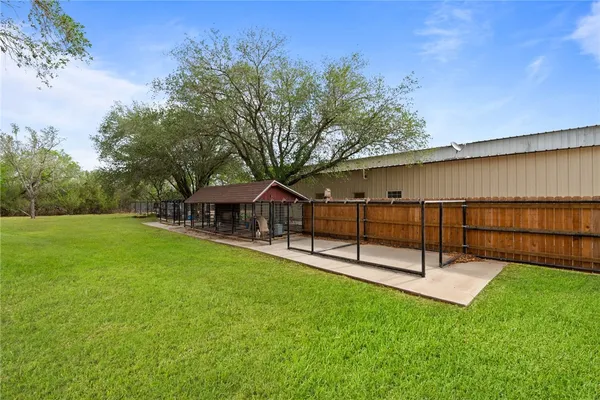 $594,000 | 230 Cr 3071, Orange Grove, TX 78372