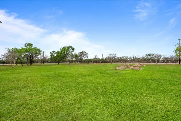$594,000 | 230 Cr 3071, Orange Grove, TX 78372