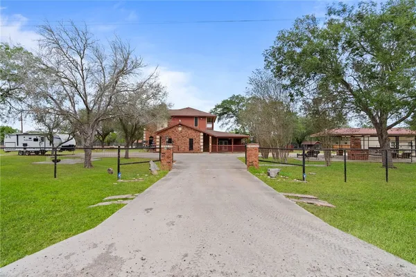 $594,000 | 230 Cr 3071, Orange Grove, TX 78372