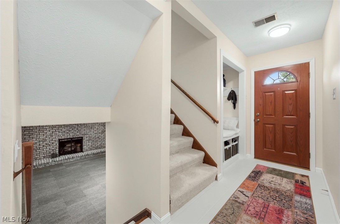 6666 Stone Road Hudson, OH 44236 - Photo 5 of 28 Gallery Image 5