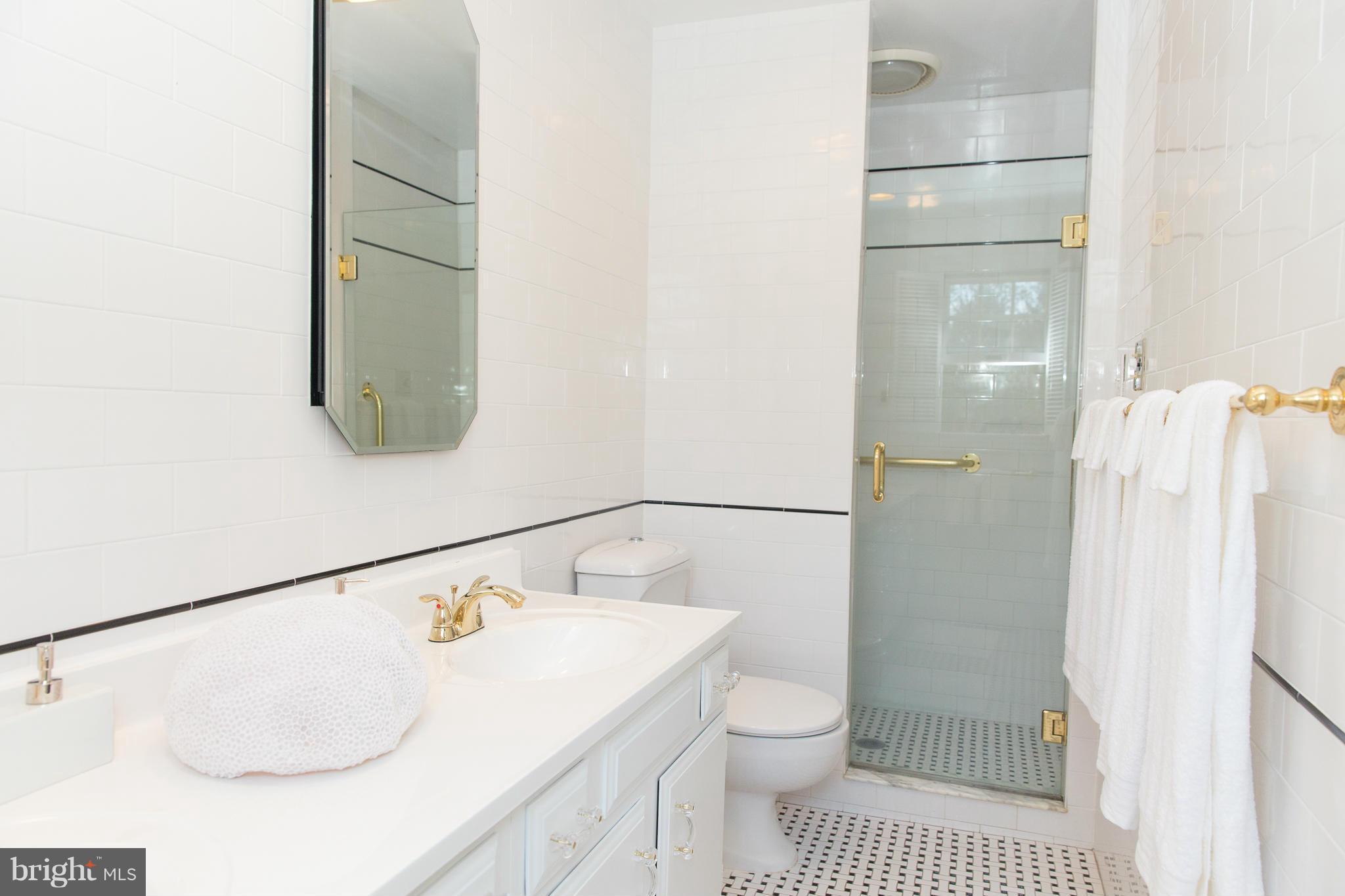 3206 Vance Road Monkton, MD 21111 - Photo 15 of 30 Master Bath with Double Vanities