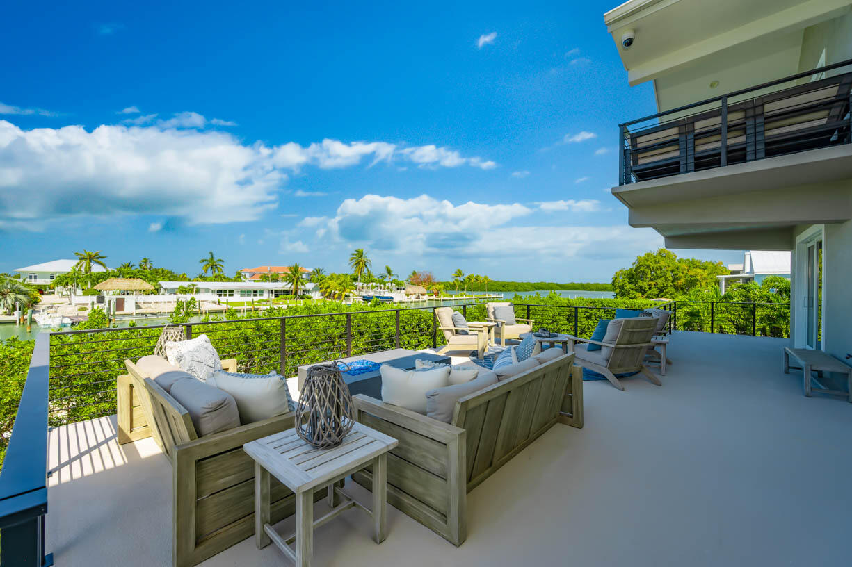 116 Ave G Marathon, FL 33050 - Photo 12 of 68 Back Deck