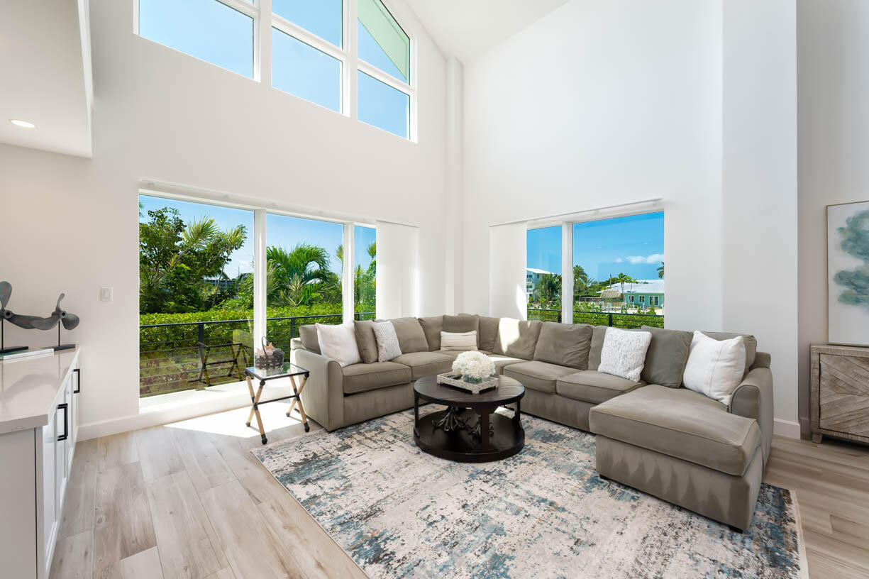 116 Ave G Marathon, FL 33050 - Photo 4 of 68 Living Room