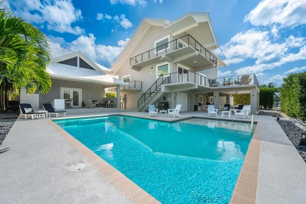 $4,900,000 | 116 Ave G, Marathon, FL 33050