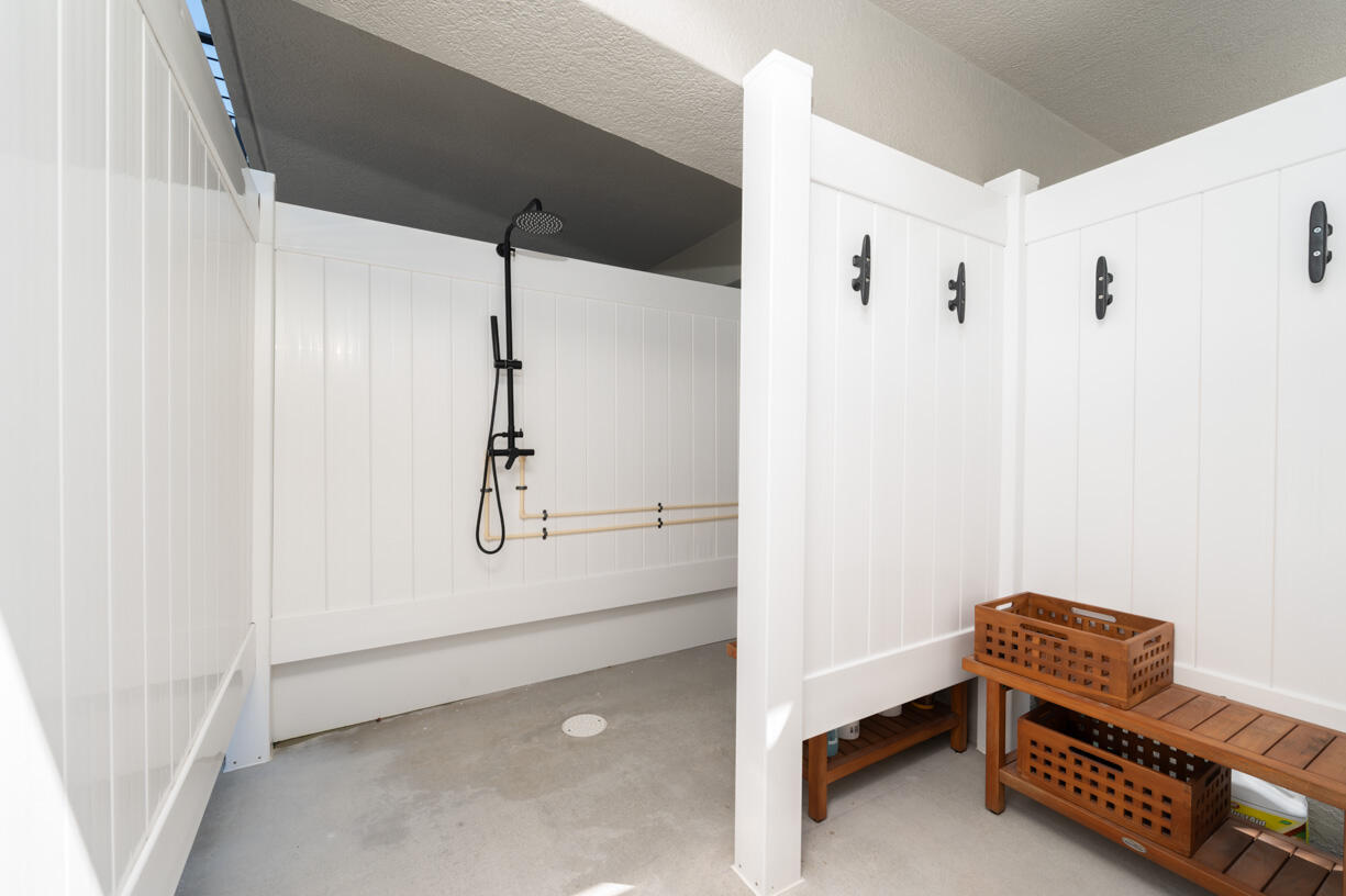 116 Ave G Marathon, FL 33050 - Photo 55 of 68 Outdoor Shower