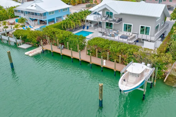 $4,900,000 | 116 Ave G, Marathon, FL 33050