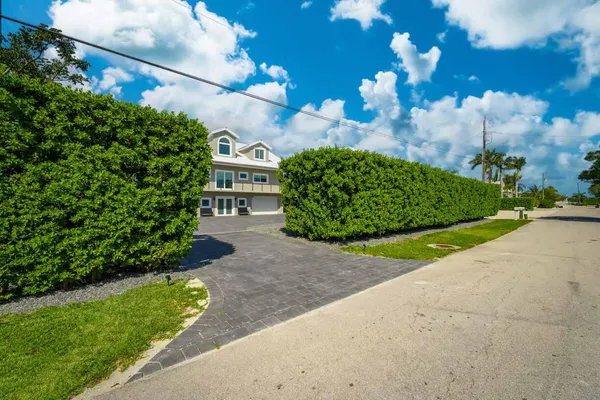 $4,900,000 | 116 Ave G, Marathon, FL 33050