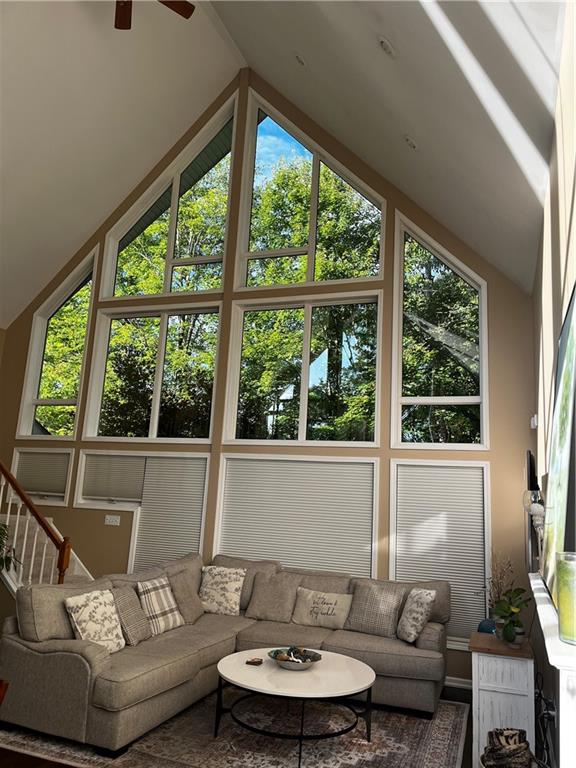 109 Lovi Road Baden, PA 15005 - Photo 4 of 16 Gallery Image 4