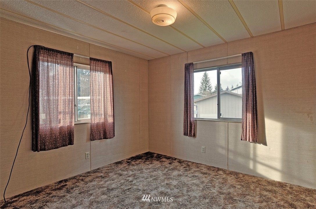 10013 Montana Road Everett, WA 98204 - Photo 15 of 22 Gallery Image 15
