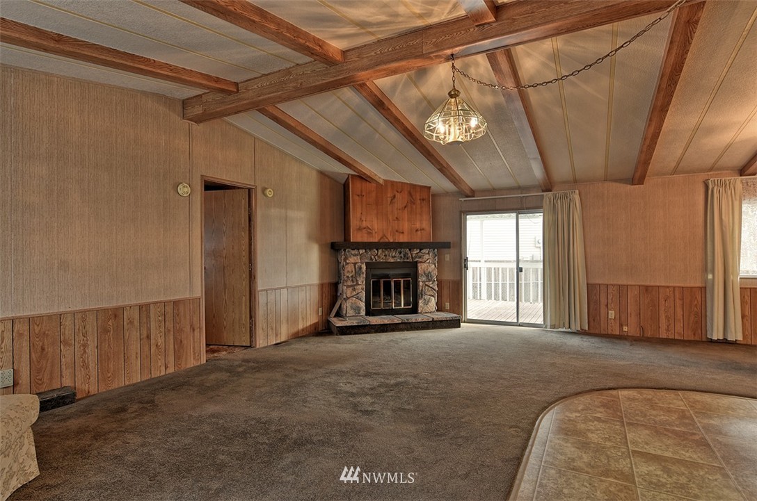 10013 Montana Road Everett, WA 98204 - Photo 3 of 22 Gallery Image 3