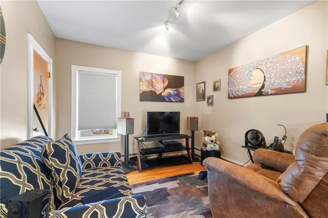 $2,000 | 54 Harris Street, Unit 2, Pawtucket, RI 02861