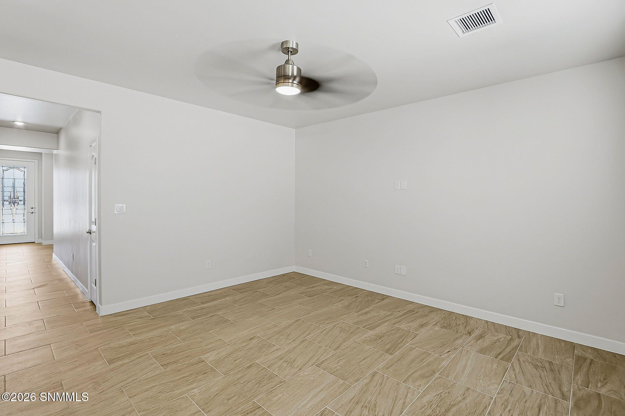 4136 Puertecito Road Las Cruces, NM 88012 - Photo 15 of 28 Living Room