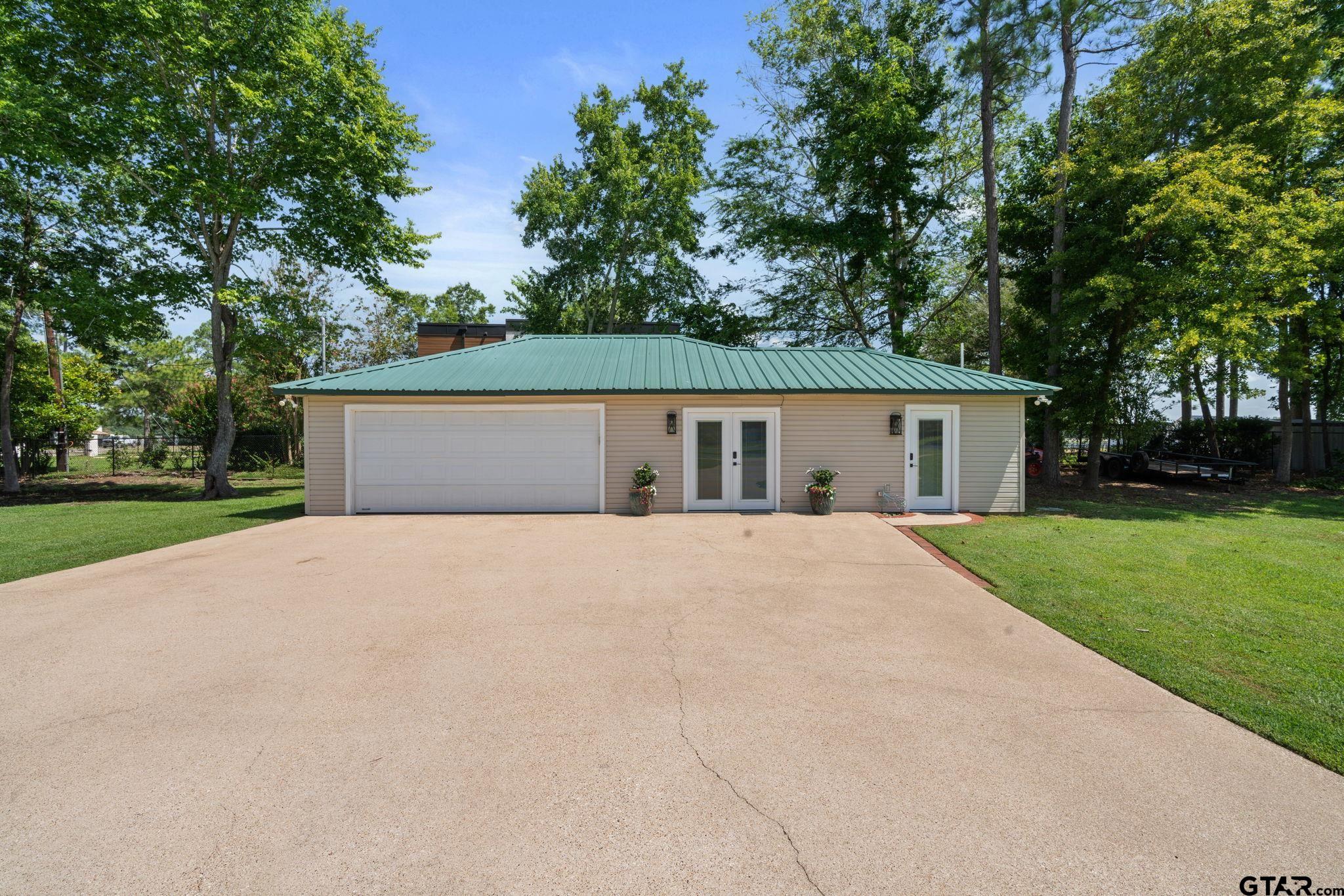 17790 Southpoint Road Whitehouse, TX 75791 - Photo 31 of 48 Gallery Image 31