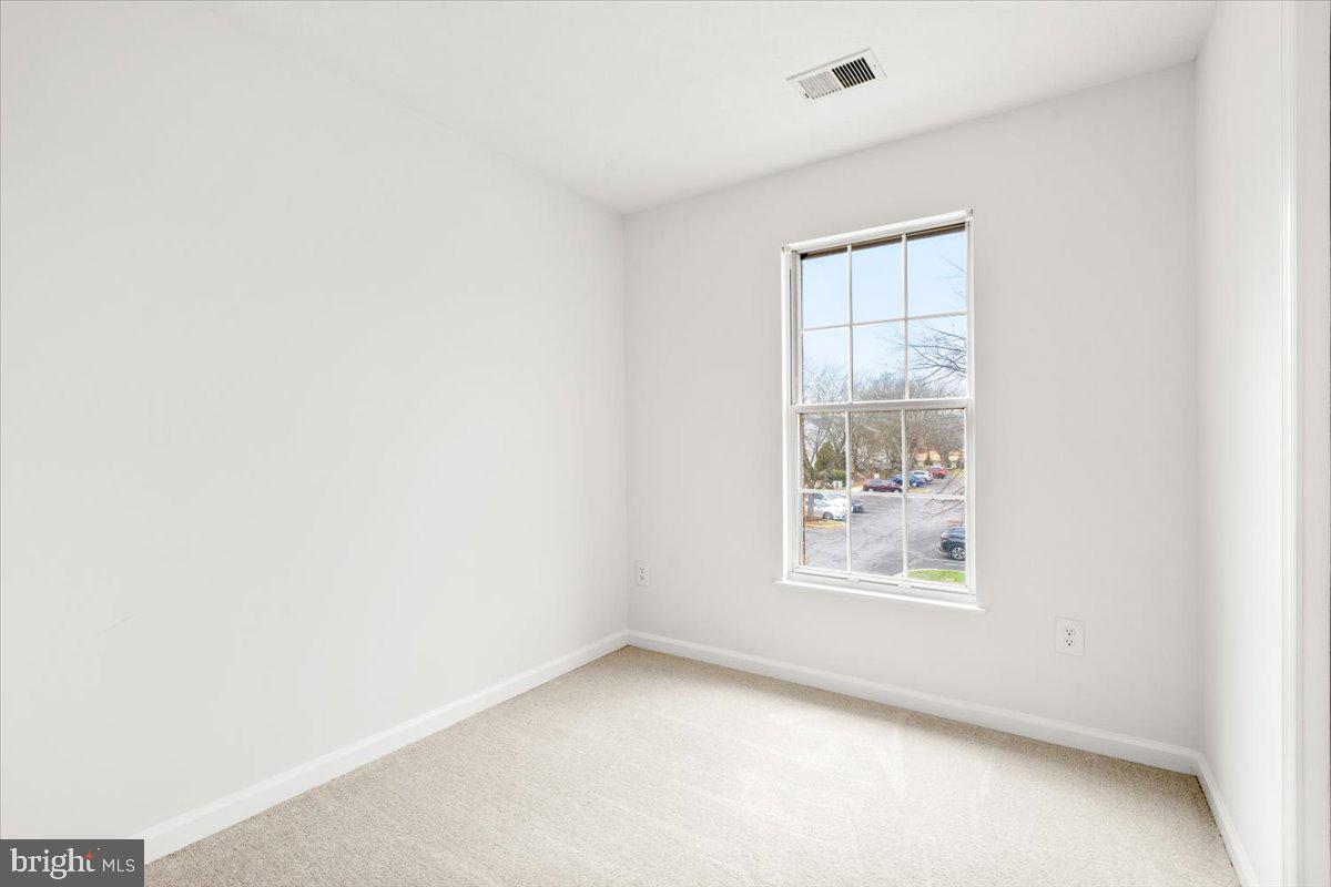 6570 Ellington Way Frederick, MD 21703 - Photo 23 of 39 Third bedroom