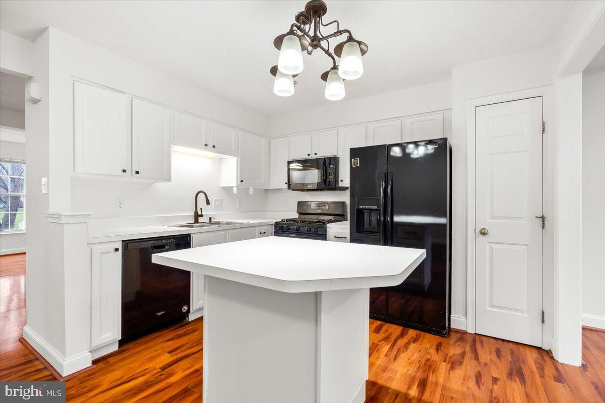 6570 Ellington Way Frederick, MD 21703 - Photo 5 of 39 Kitchen island