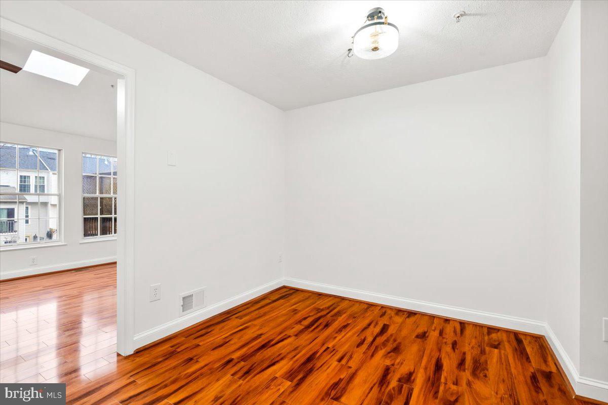 6570 Ellington Way Frederick, MD 21703 - Photo 9 of 39 Eat-in kitchen