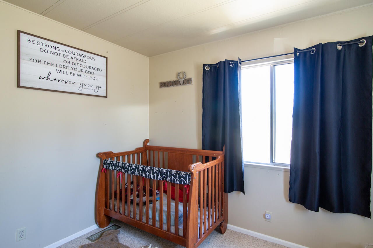 8590 Southwest Shad Road Terrebonne, OR 97760 - Photo 25 of 36 HDR424