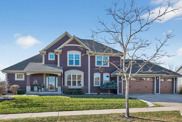 $1,049,900 | W79N417 Ridgeway Lane, Cedarburg, WI 53012