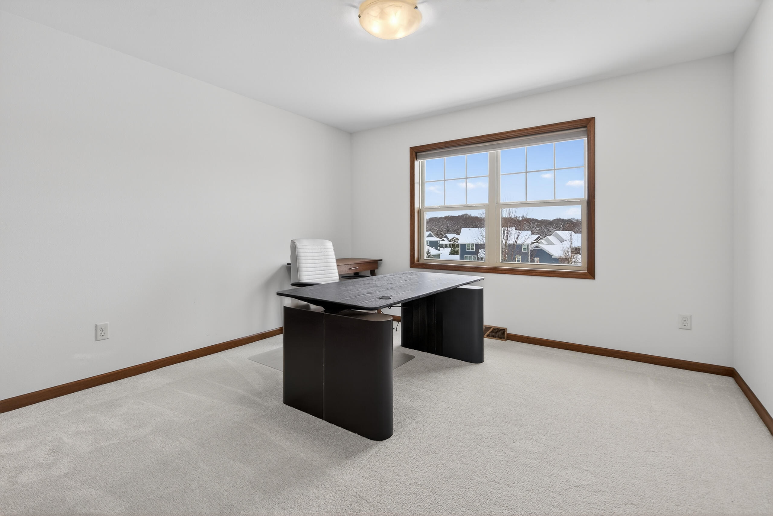 W79N417 Ridgeway Lane Cedarburg, WI 53012 - Photo 27 of 35 Bedroom 4