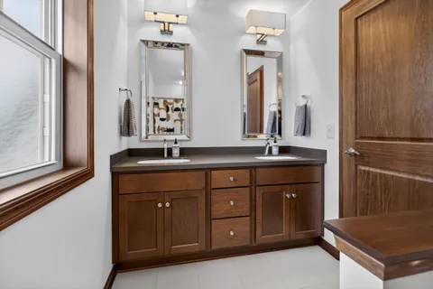 $1,039,900 | W79N417 Ridgeway Lane, Cedarburg, WI 53012