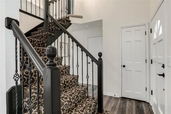 $409,000 | 824 South Elk Lane, Bonner Springs, KS 66012