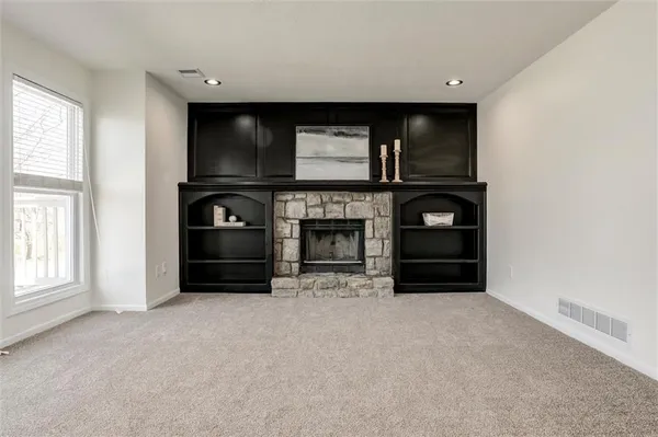 $409,000 | 824 South Elk Lane, Bonner Springs, KS 66012