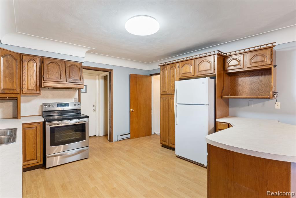 11540 Silver Lake Road Byron, MI 48418 - Photo 15 of 43 Gallery Image 15