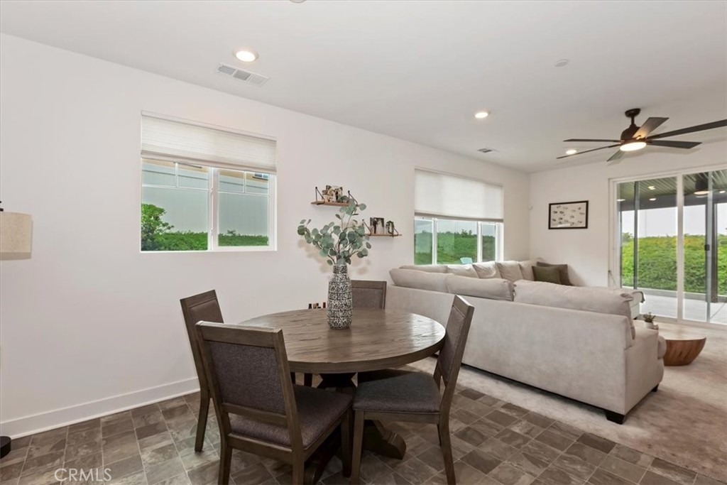 360 Elizabeth Court Rialto, CA 92377 - Photo 11 of 41