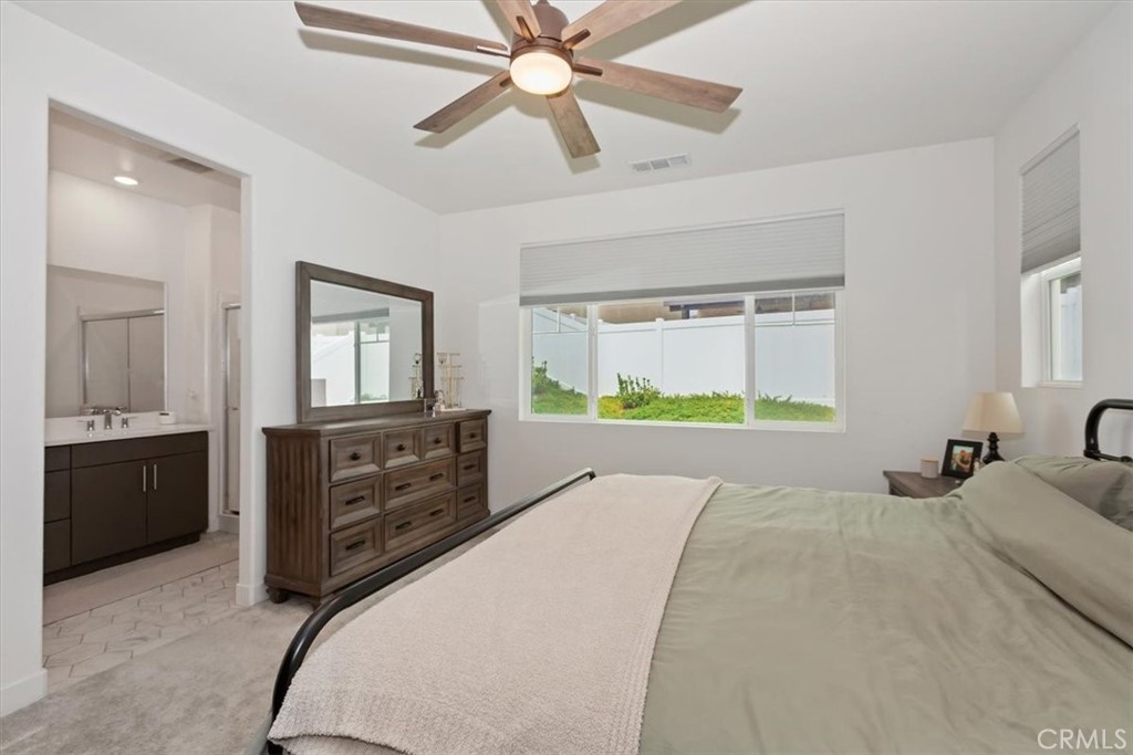 360 Elizabeth Court Rialto, CA 92377 - Photo 12 of 41