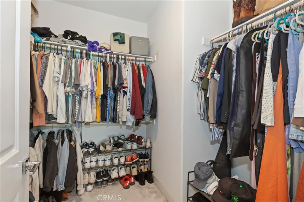 360 Elizabeth Court Rialto, CA 92377 - Photo 15 of 41