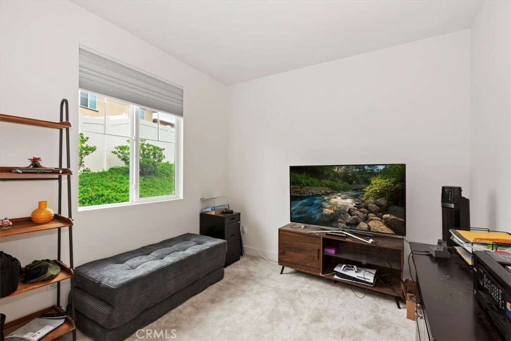 360 Elizabeth Court Rialto, CA 92377 - Photo 17 of 41