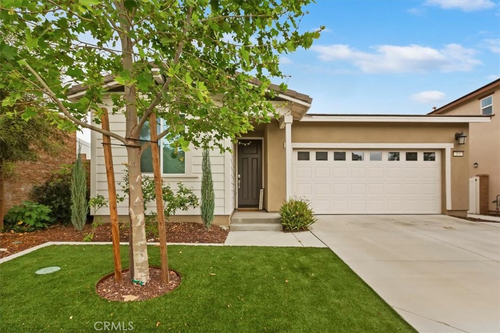 360 Elizabeth Court Rialto, CA 92377 - Photo 2 of 41