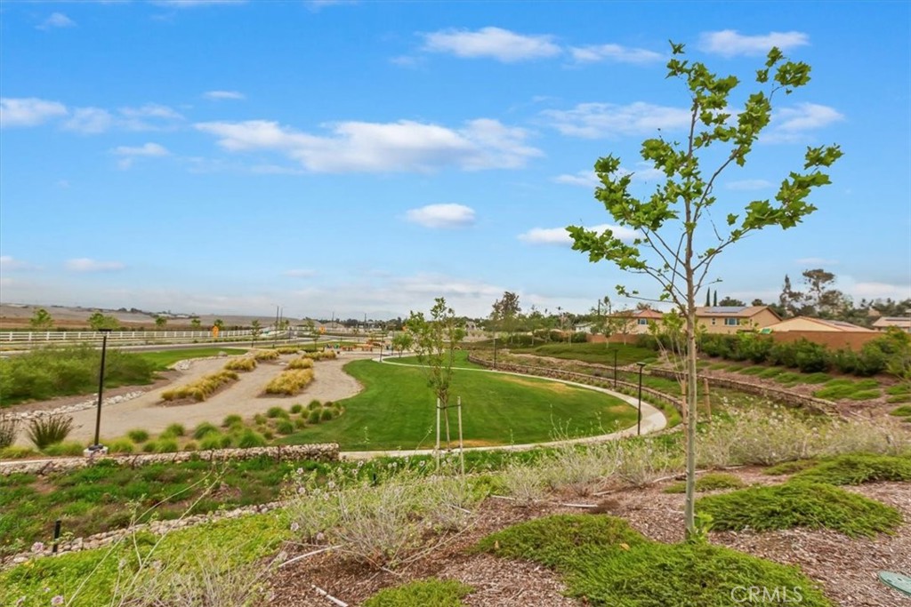 360 Elizabeth Court Rialto, CA 92377 - Photo 36 of 41